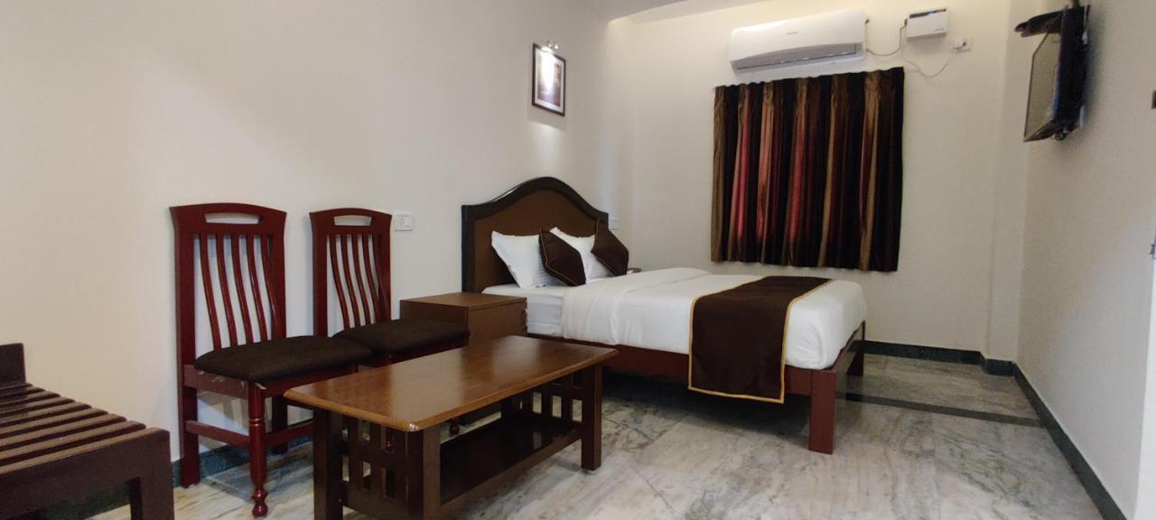 Rmc Travellers Inn Τσενάι Εξωτερικό φωτογραφία
