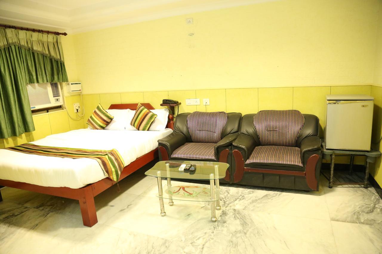 Rmc Travellers Inn Τσενάι Εξωτερικό φωτογραφία