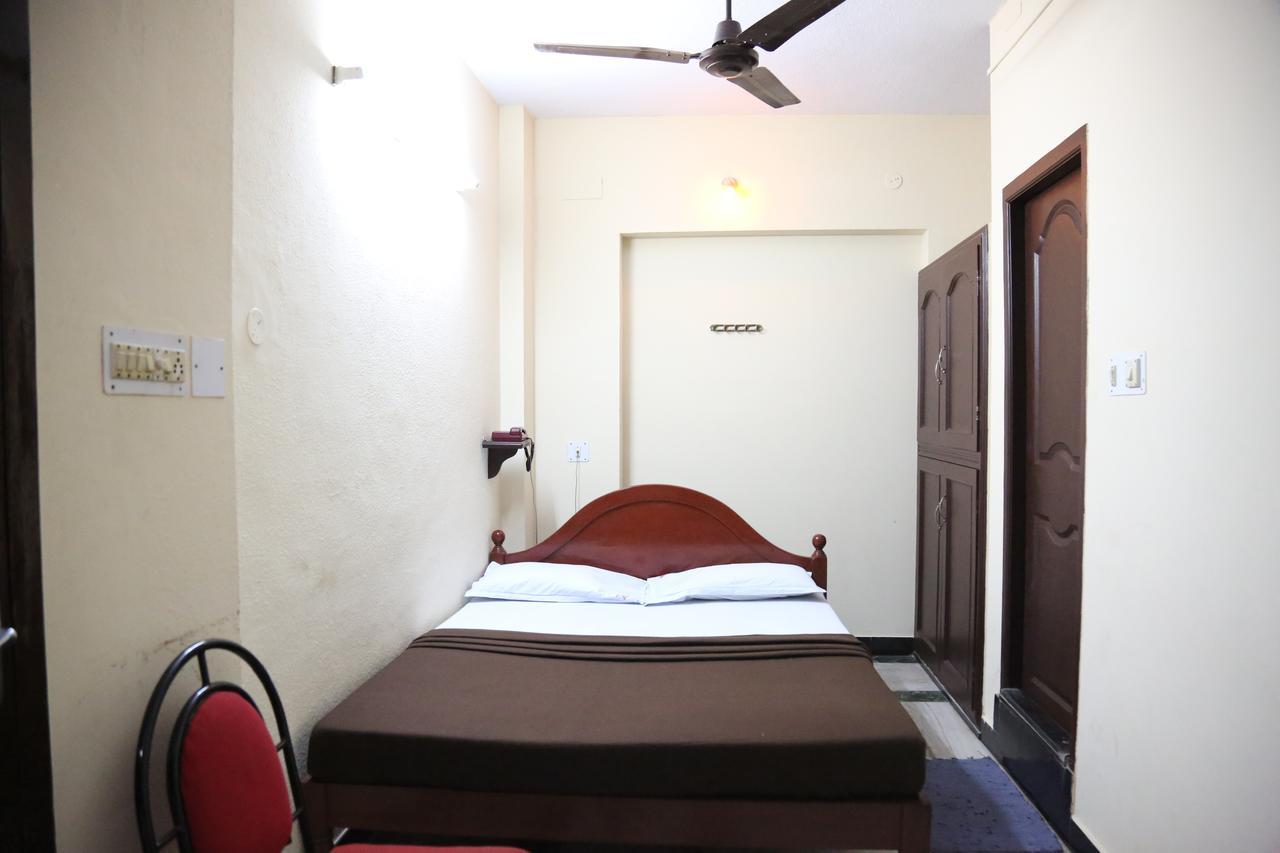 Rmc Travellers Inn Τσενάι Εξωτερικό φωτογραφία